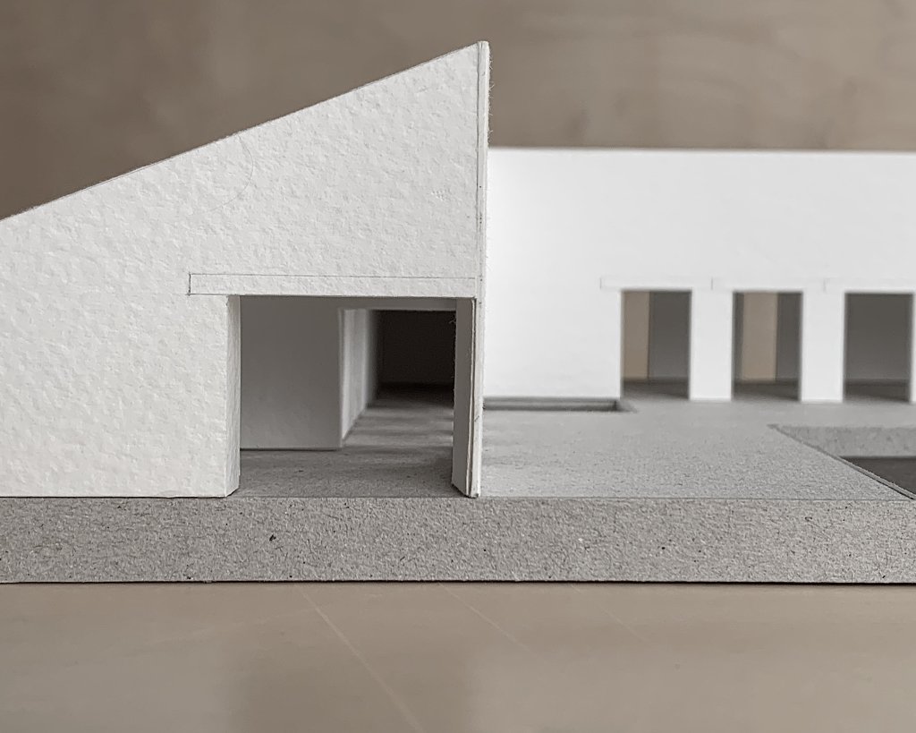 House for an Art Teacher